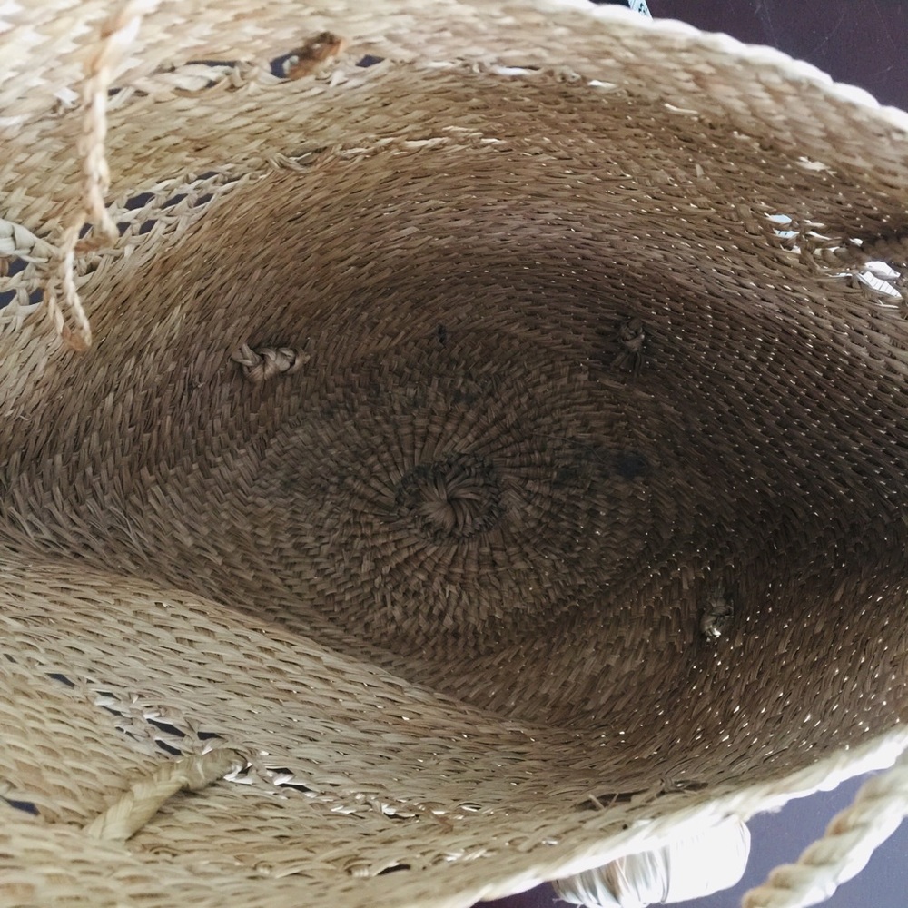 Straw bag, long double-strap, oversized - Picture 4 of 10